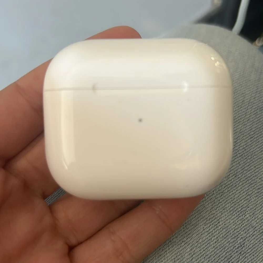 White Wireless Earbuds with Case